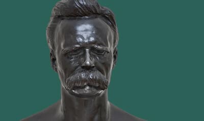 “Худо қани? — ҳайқирди у. — Биласизларми, сизларга нима демоқчиман! Биз Уни ўлдирдик — сиз ва мен! Биз унинг қотилимиз!...” — “Зардўшт таваллоси” асари ҳақида 