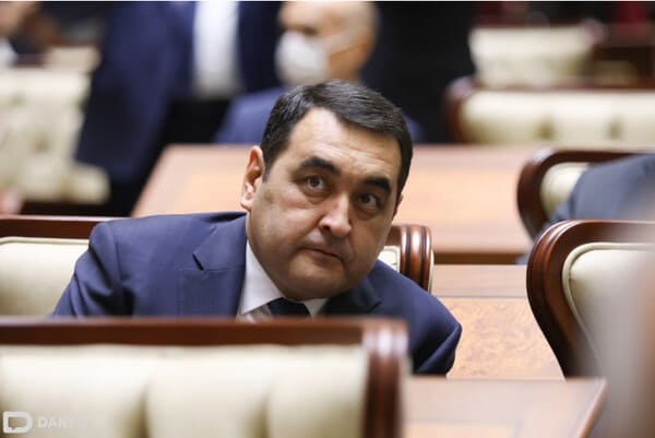 Фарғона ҳокими яширин қарор билан боғчаларга тайёр овқат етказиш ҳуқуқини тадбиркорга совға қилди 